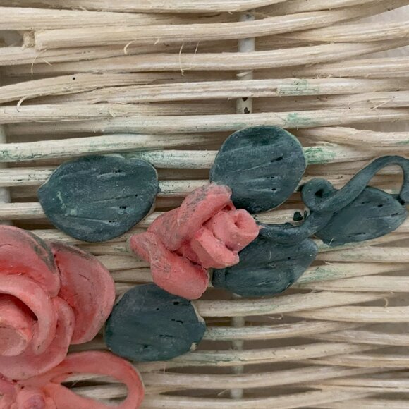 Bathroom Wicker Basket Shelf With 3-D Rose Design - Picture 5 of 9